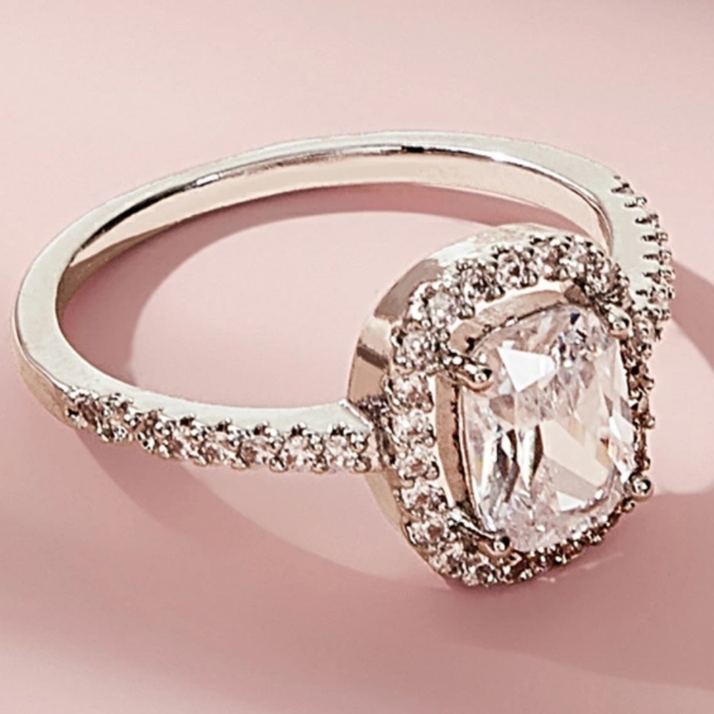 Halo shaped stone Bling silver ring - Picture 2 of 2